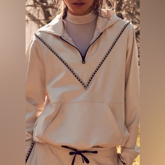 Koral Pass Scuba Studded Anorak Pullover - Picture 1 of 10